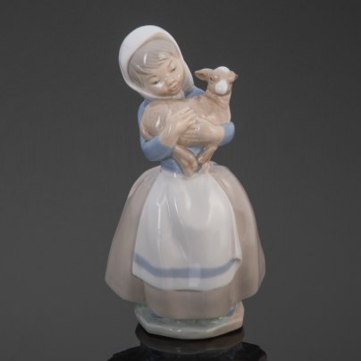 Статуэтка "Девочка с ягненком", фарфор, роспись, NAO Porcelain, Испания, 1982-1996 гг., NAO Porcelain