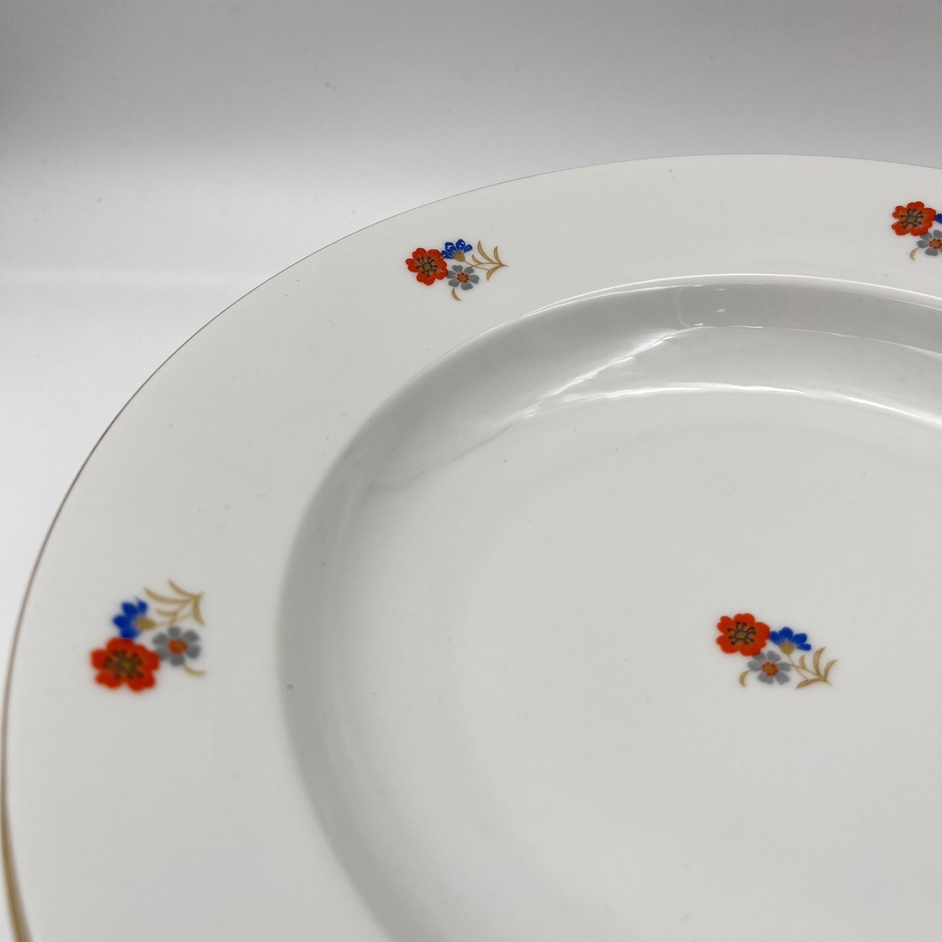 Набор суповых тарелок с цветочным декором на 5 персон, фарфор, деколь, золочение, Bavaria Porzellan, Германия, 1950-1980 гг.