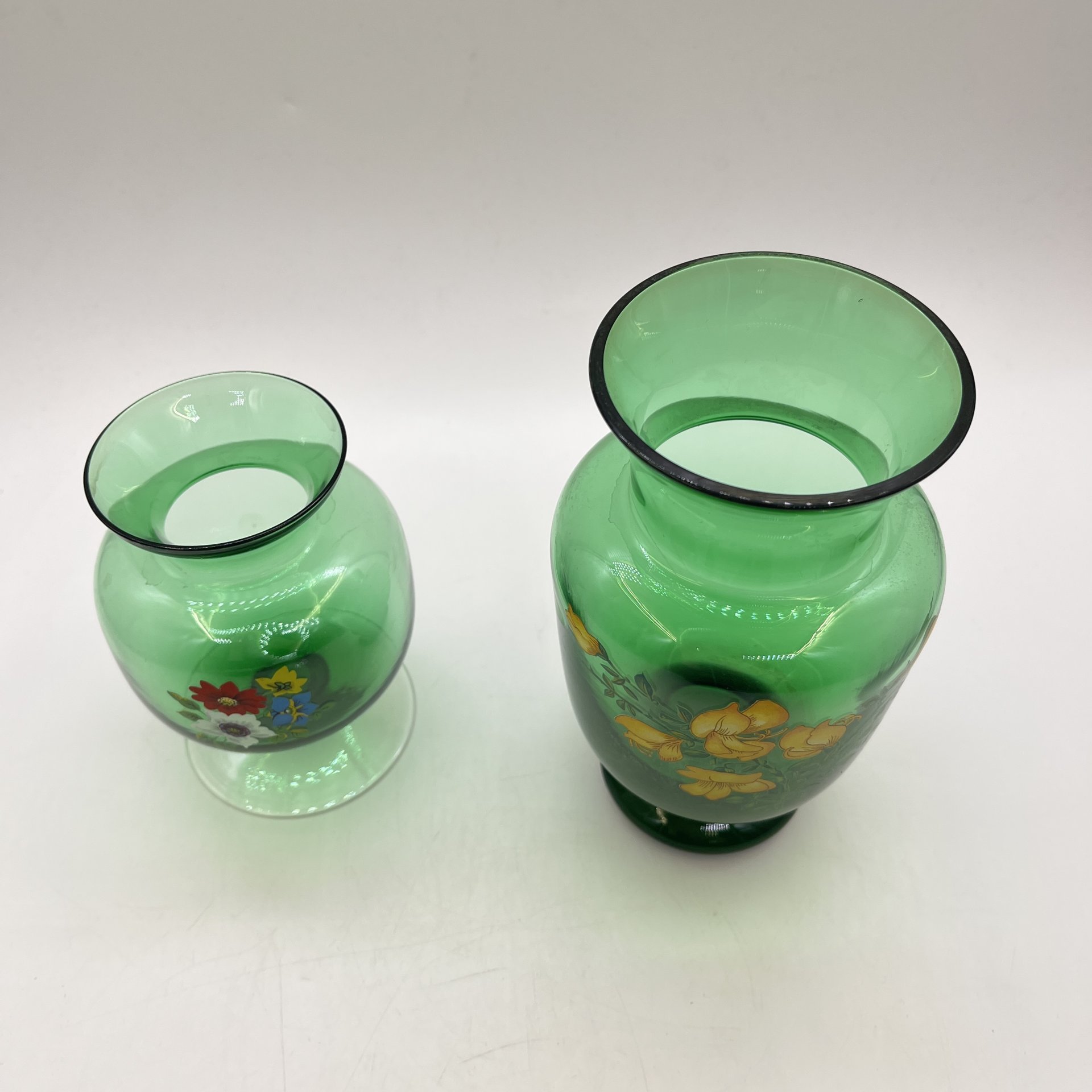 Набор из 2 ваз с цветочным декором, цветное стекло, деколь, СССР, 1970-1980 гг.