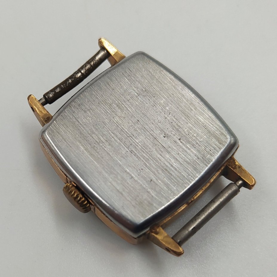 Часы наручные женские, металл, стекло, Завод «Луч», с. Новоселки, СССР, 1970-1990 гг.