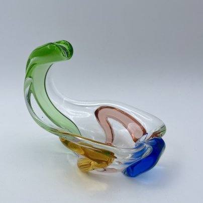 Пепельница необычной формы, дизайнер Karel Zemek, коллекция "Рапсодия", номер модели 53703/15, стекло, гутная техника, Mstisov Glassworks (Стекольный завод в Мстишов), Чехословакия, 1963-1970 гг.
