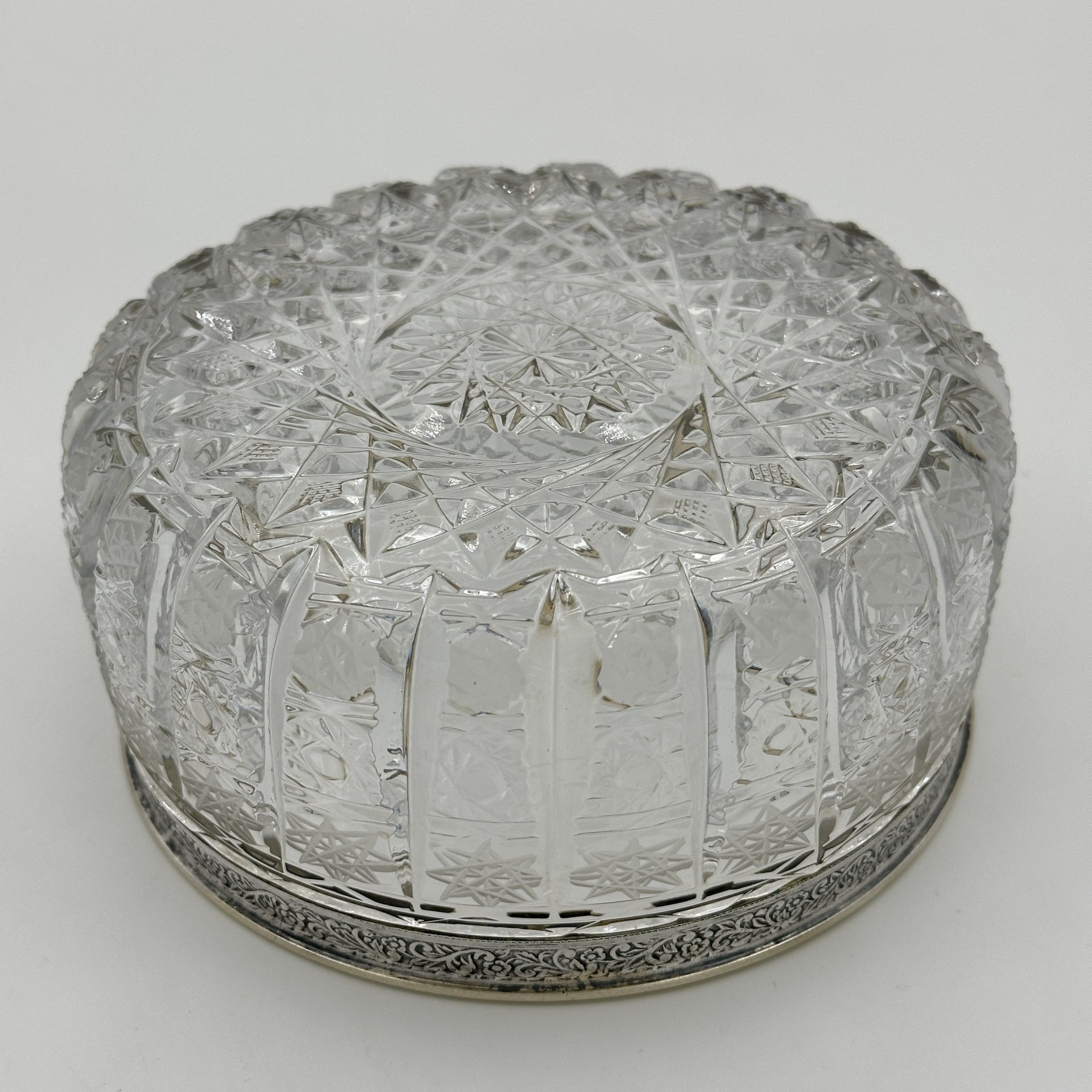 Ваза (конфетница) с орнаментальным ободком, хрусталь, мельхиор, СССР, 1960-1980 гг.