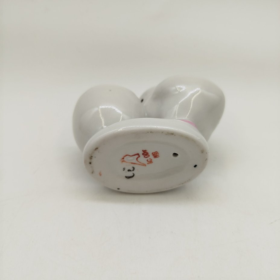 Подставка под яйцо (пашотница) "цыплёнок со скорлупой", фарфор, роспись, люстр, Дулевский фарфоровый завод (Дулёво), Россия, 2000 г.