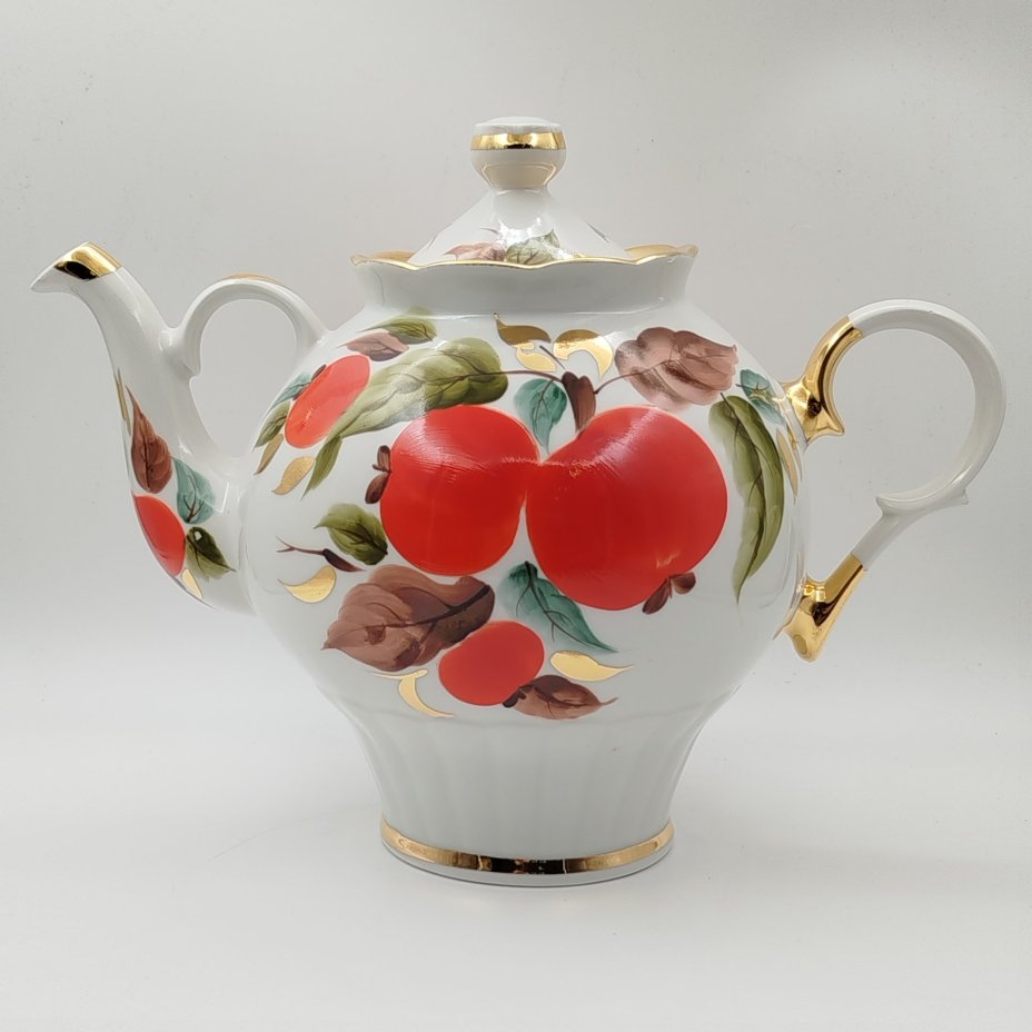 Чайник доливной, с изображением яблок на ветке