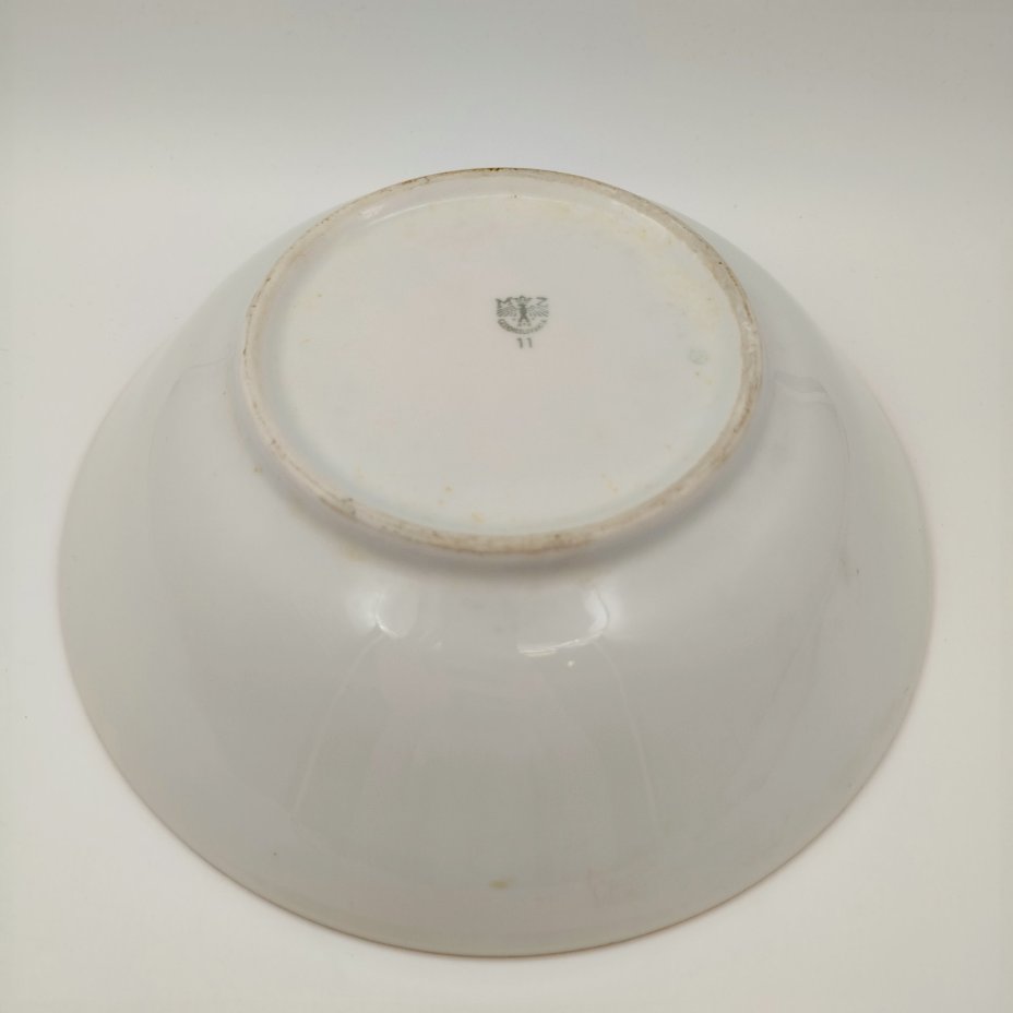 Салатник с геометрическим орнаментом вдоль борта, фарфор, золочение, Moritz Zdekauer (MZ), Чехословакия, 1960-1980 гг.