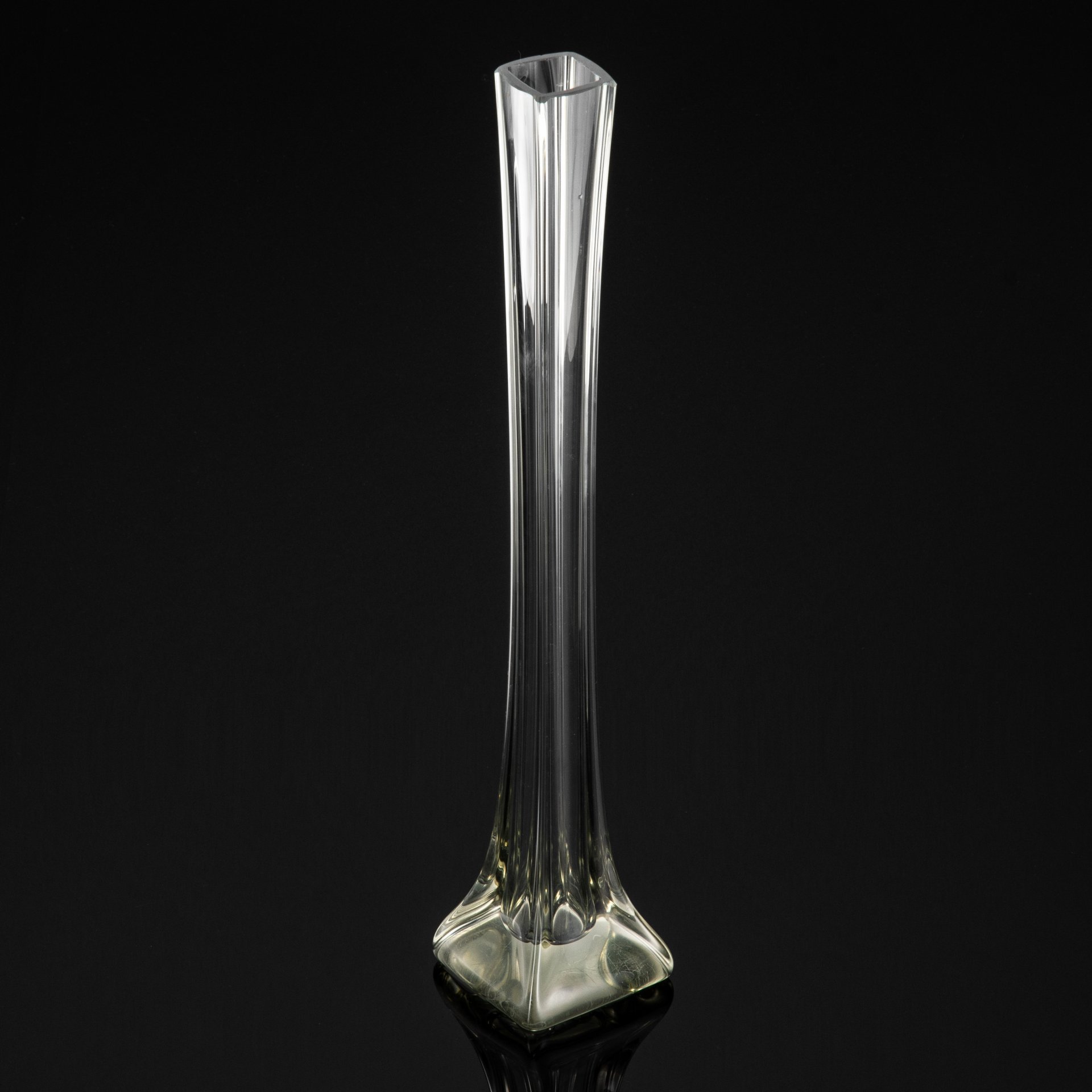 Ваза формы "Берц", стекло, выдувание, СССР, 1950-1970 гг.