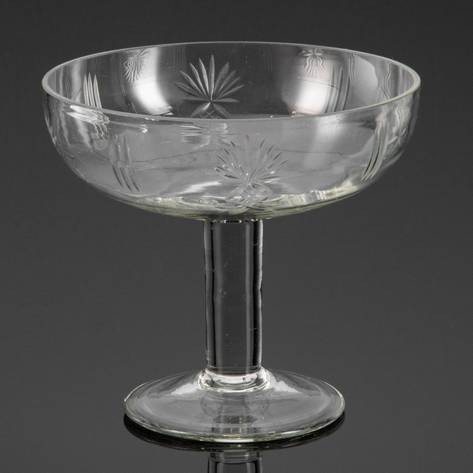 Вазочка (конфетница) с декором "кустами", стекло, выдувание в форму, алмазная грань, Российская империя, 1900-1930 гг.