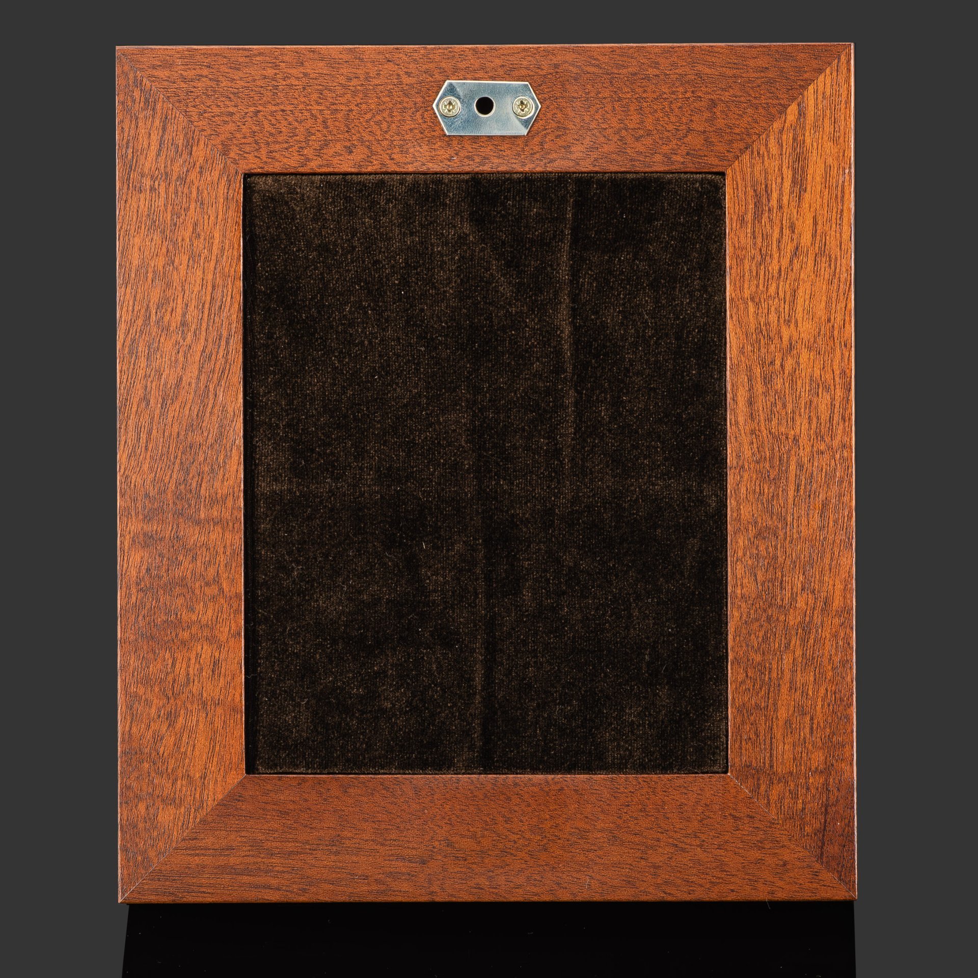 Икона "Казанской Божией Матери, латунь, золочение, серебрение, никелирование; дерево, левкас, темпера; в подарочном деревянном футляре с бархатным ложементом, Российская Федерация, 2018 г.