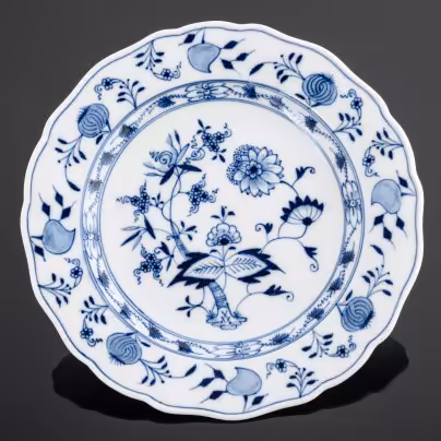 Тарелка обеденная "Луковый узор", Meissen (Мейсенский фарфор)