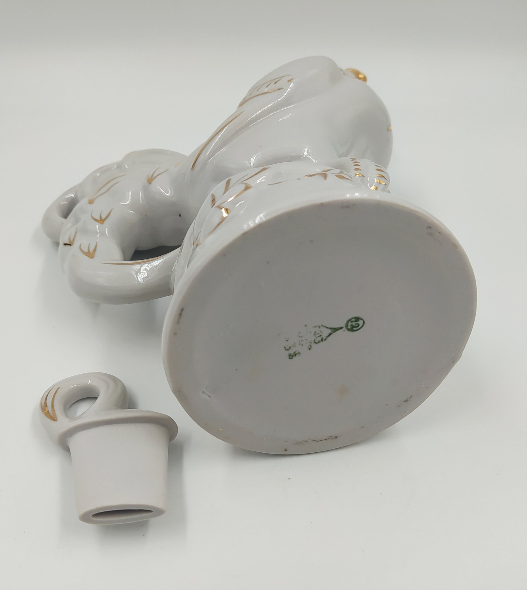 Штоф "Петух", фарфор, золочение, Городницкий фарфоровый завод, СССР, 1960-1970 гг.