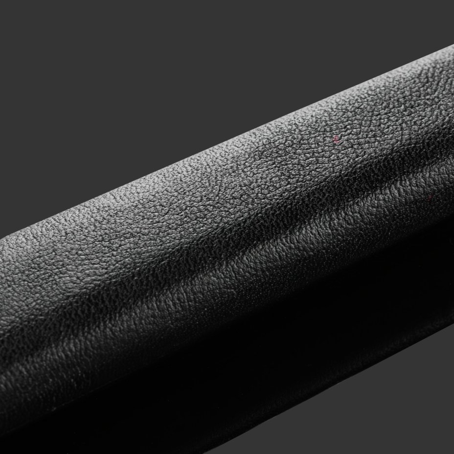 Кортик "65 лет Победы", сталь, латунь, дерево, кожа, золочение; в деревянном подарочном коробе с бархатным ложементом, Российская Федерация, 2010 г.