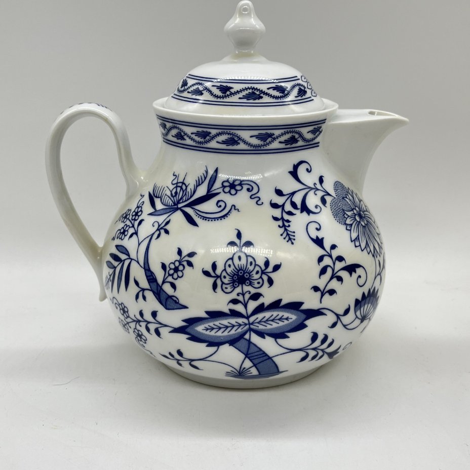 Чайник заварочный с луковым узором, фарфор, деколь, Bohemia (Neurohlau), Чехословакия, 1960-1990 гг.