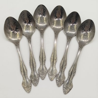 Набор из 6 столовых ложек, украшенных растительным декором, нержавеющая сталь, Павловский завод художественных металлоизделий им. С.М. Кирова, СССР, 1970-1990 гг.