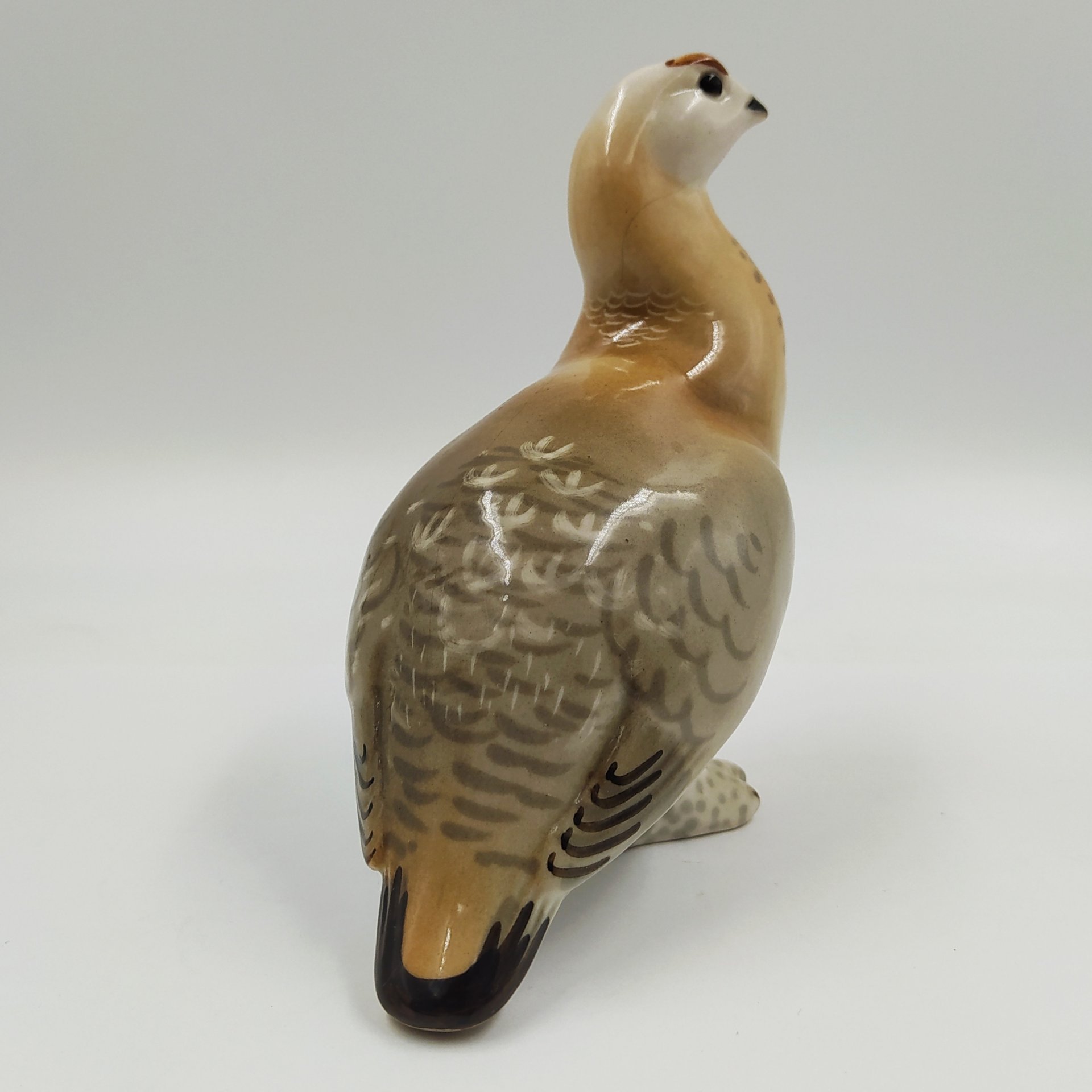 Статуэтка "Куропатка", скульптор П.П. Веселов, фарфор, роспись, Ленинградский фарфоровый завод (ЛФЗ), СССР, 1970-1992 гг.