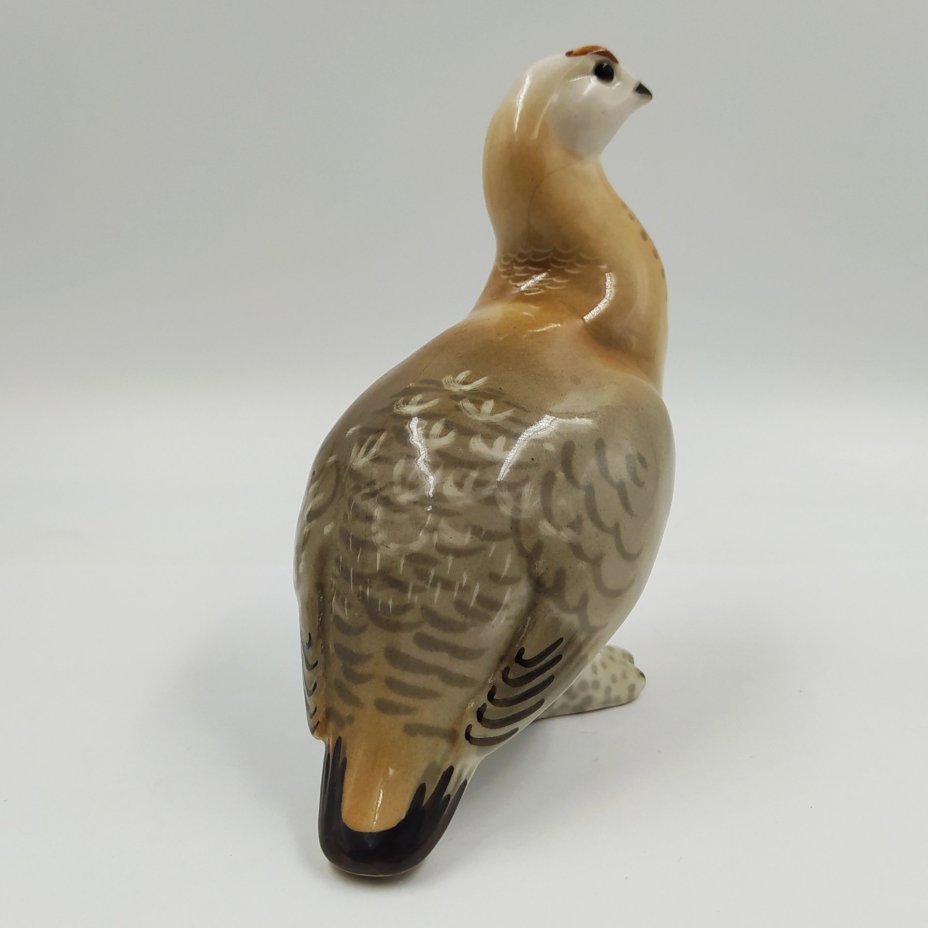 Статуэтка "Куропатка", скульптор П.П. Веселов, фарфор, роспись, Ленинградский фарфоровый завод (ЛФЗ), СССР, 1970-1992 гг.