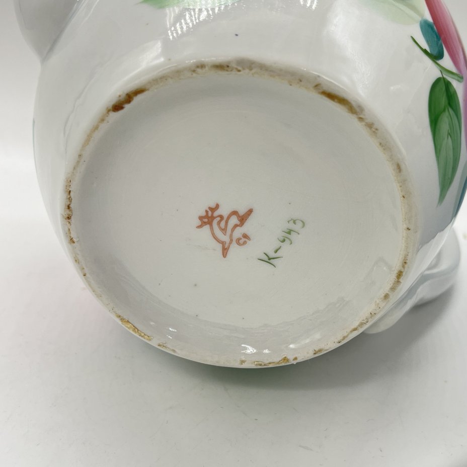 Чайник заварочный с расписным цветочным декором, фарфор, роспись, золочение, Кузяевский фарфоровый завод, СССР, 1963-1991 гг.