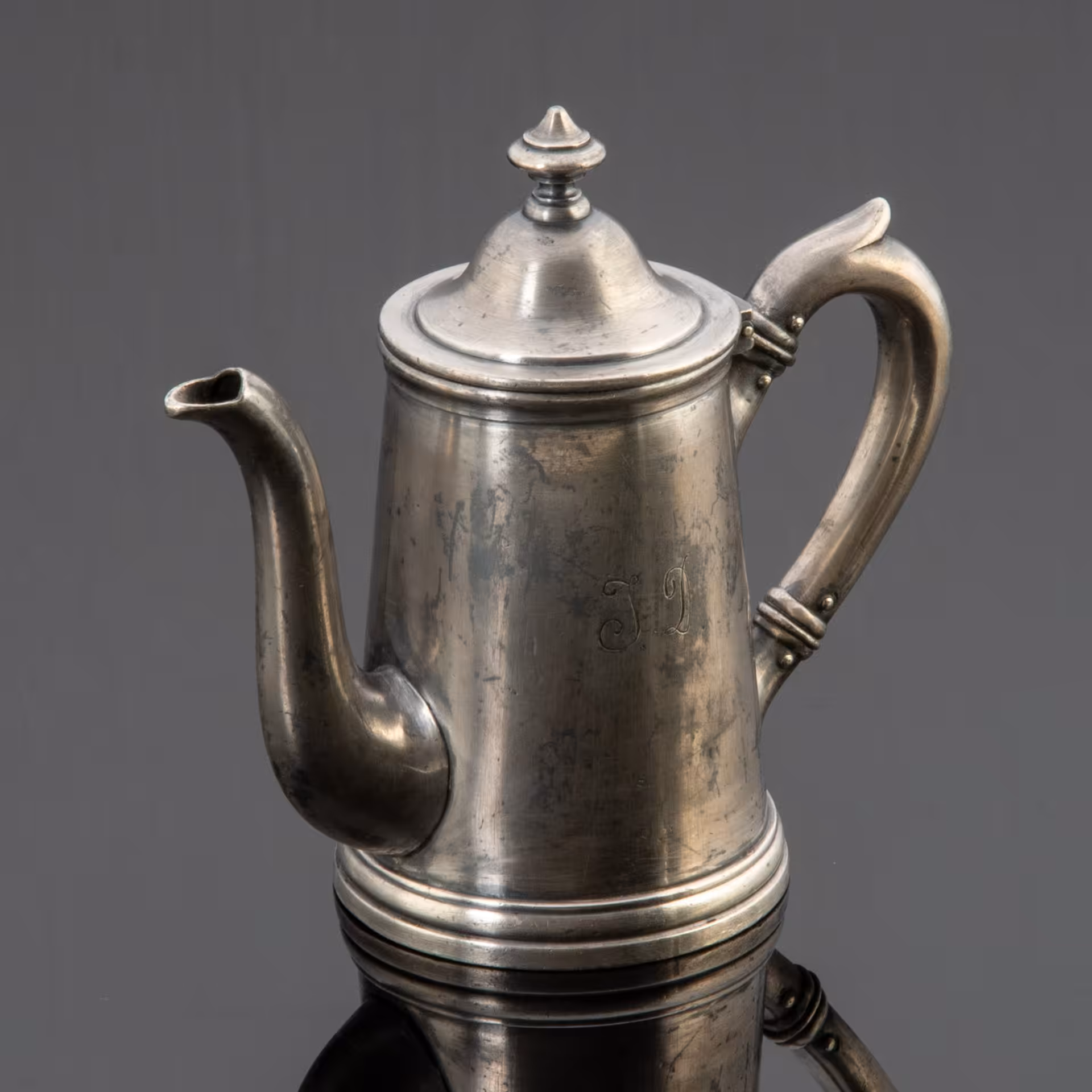Кофейник миниатюрный с монограммой "J.D", Arthur Krupp