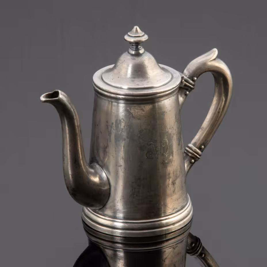 Кофейник миниатюрный с монограммой "J.D", Arthur Krupp