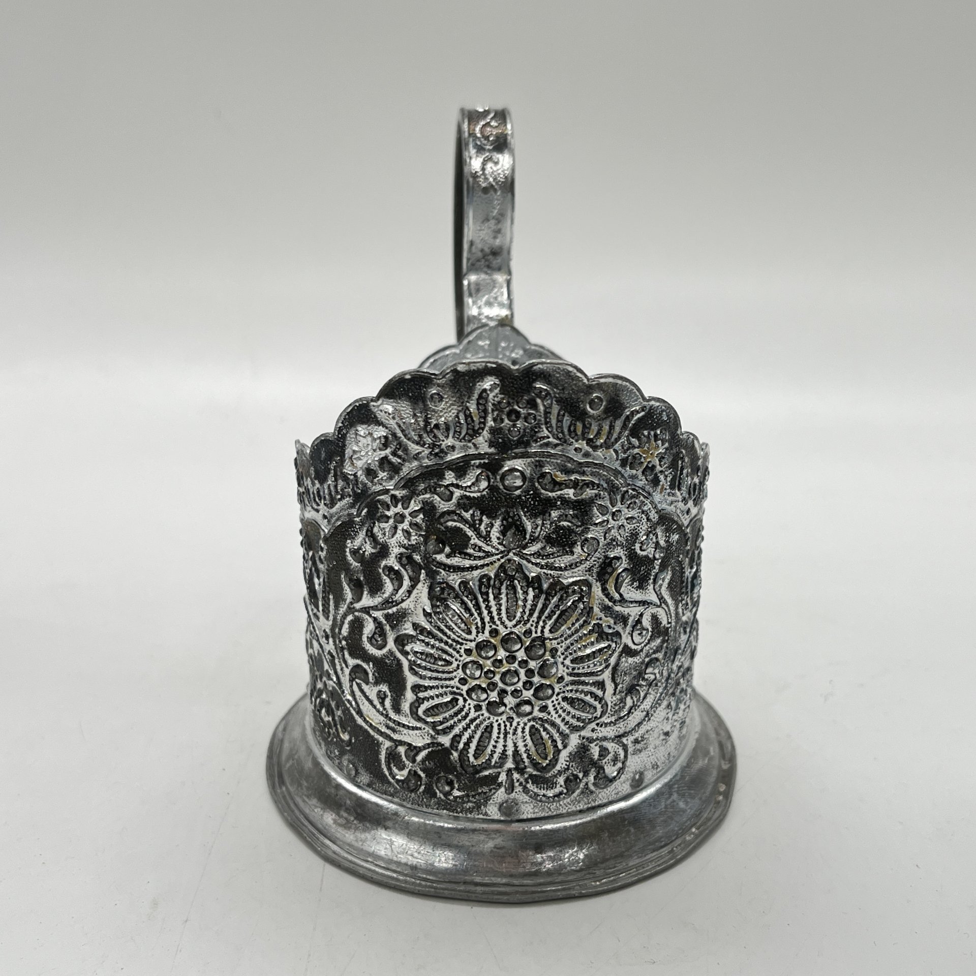 Подстаканник "Цветок", металл, Ленэмальер (Ленинградский эмальер), СССР, 1950-1975 гг.