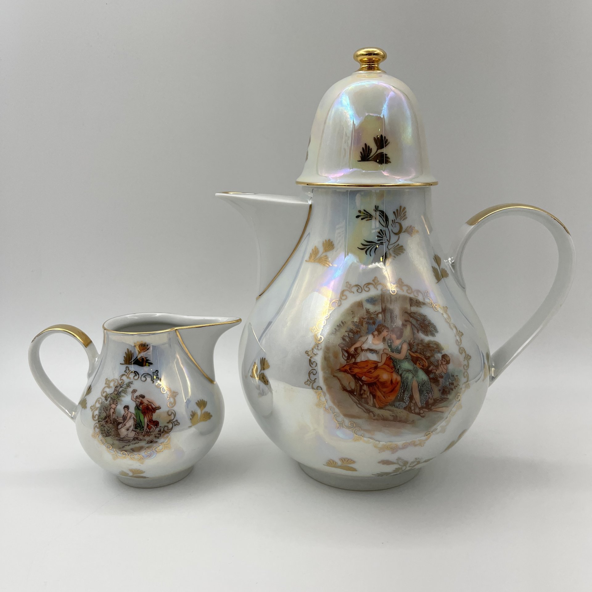 Кофейник и сливочник "Мадонна"