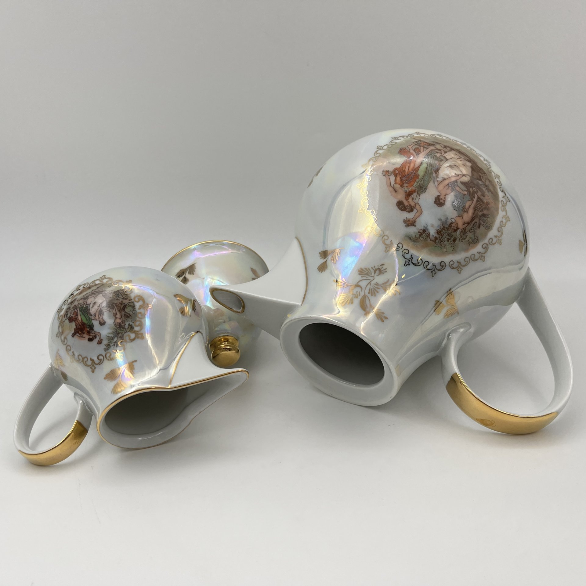 Кофейник и сливочник "Мадонна"