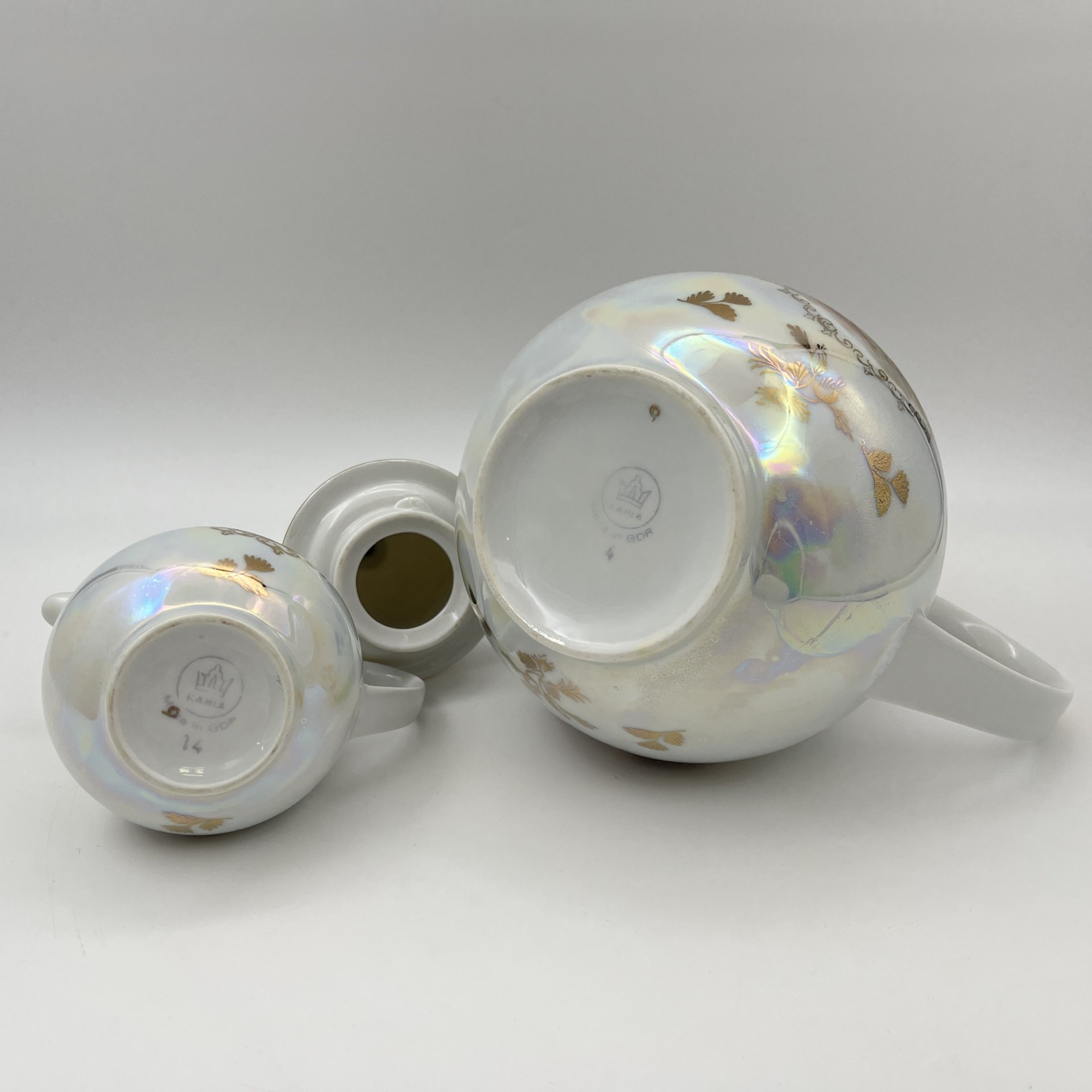 Кофейник и сливочник "Мадонна"