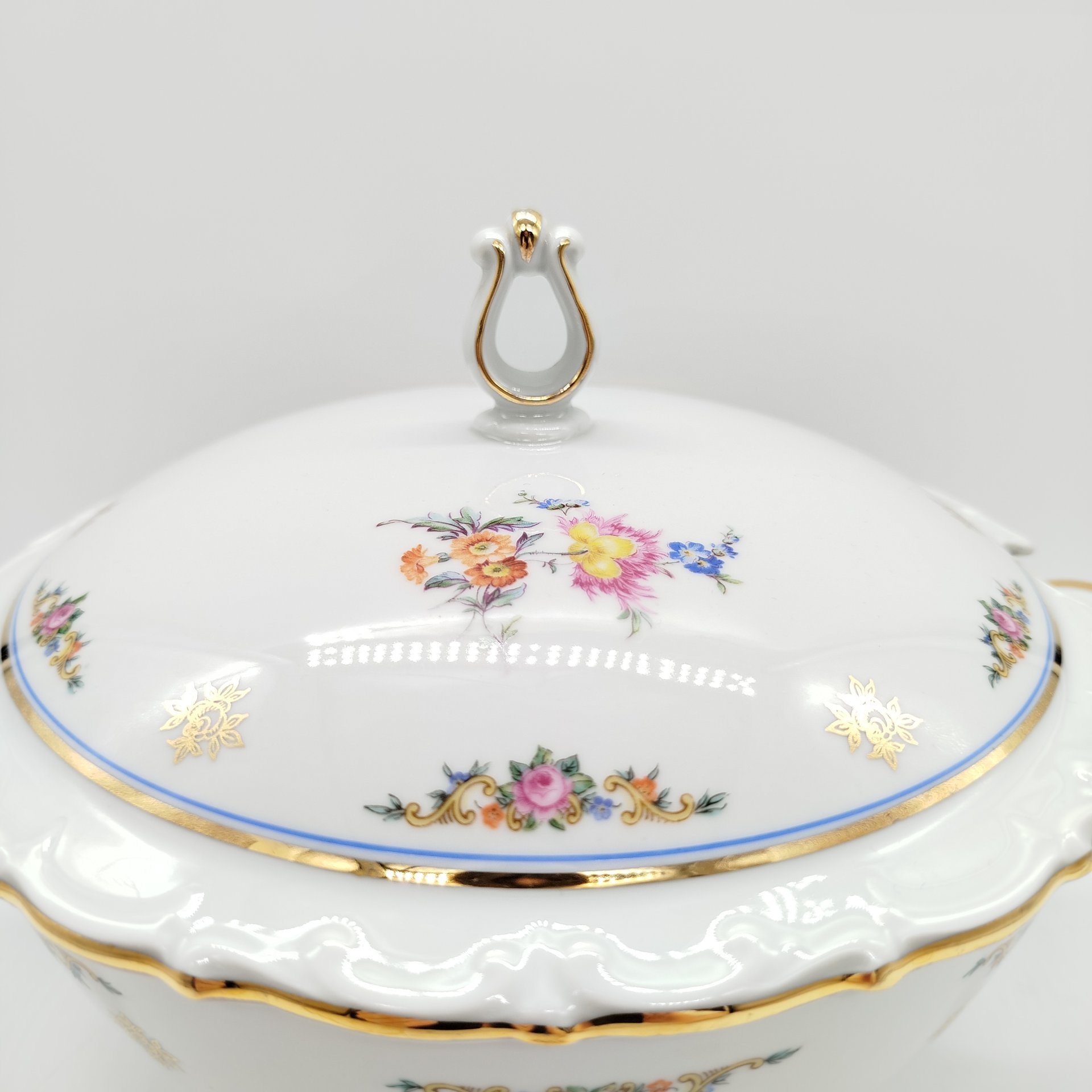 Супница, украшенная цветочным декором, Kahla
