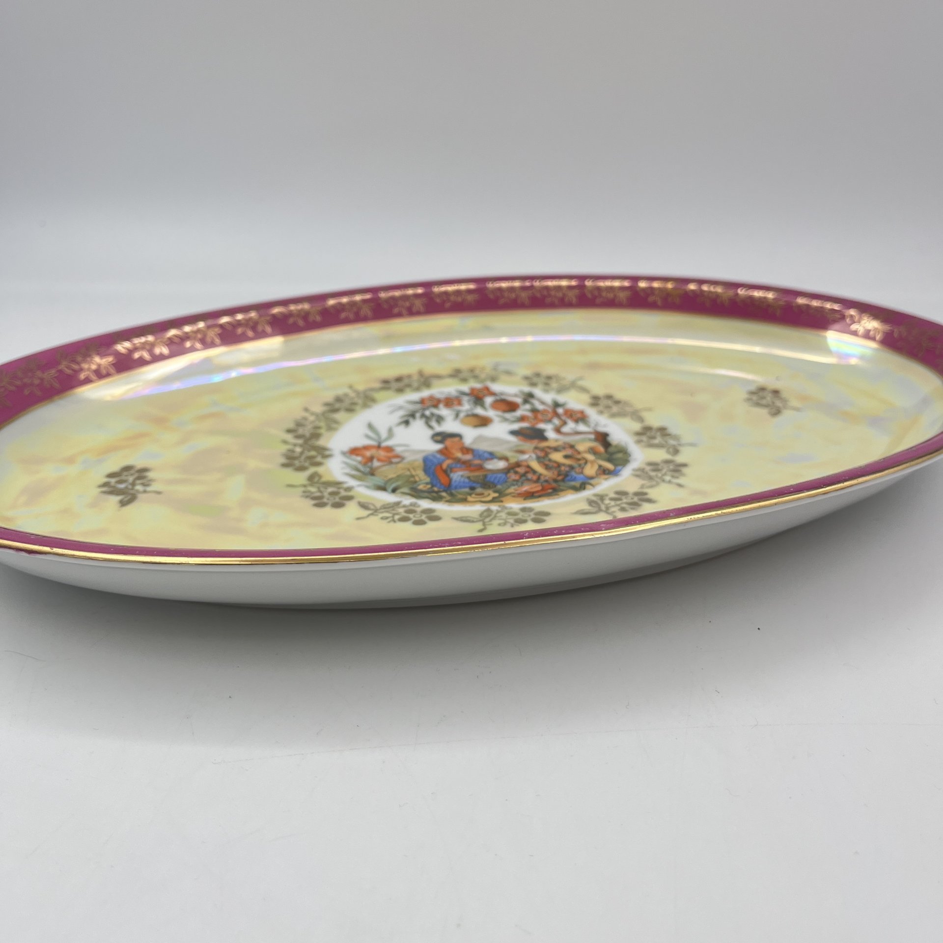 Блюдо сервировочное овальной формы из сервиза "Гейша", фарфор, люстр, деколь, золочение, Spezial Eisenberg Porzellan (SEP), ГДР, 1960-1980 гг.