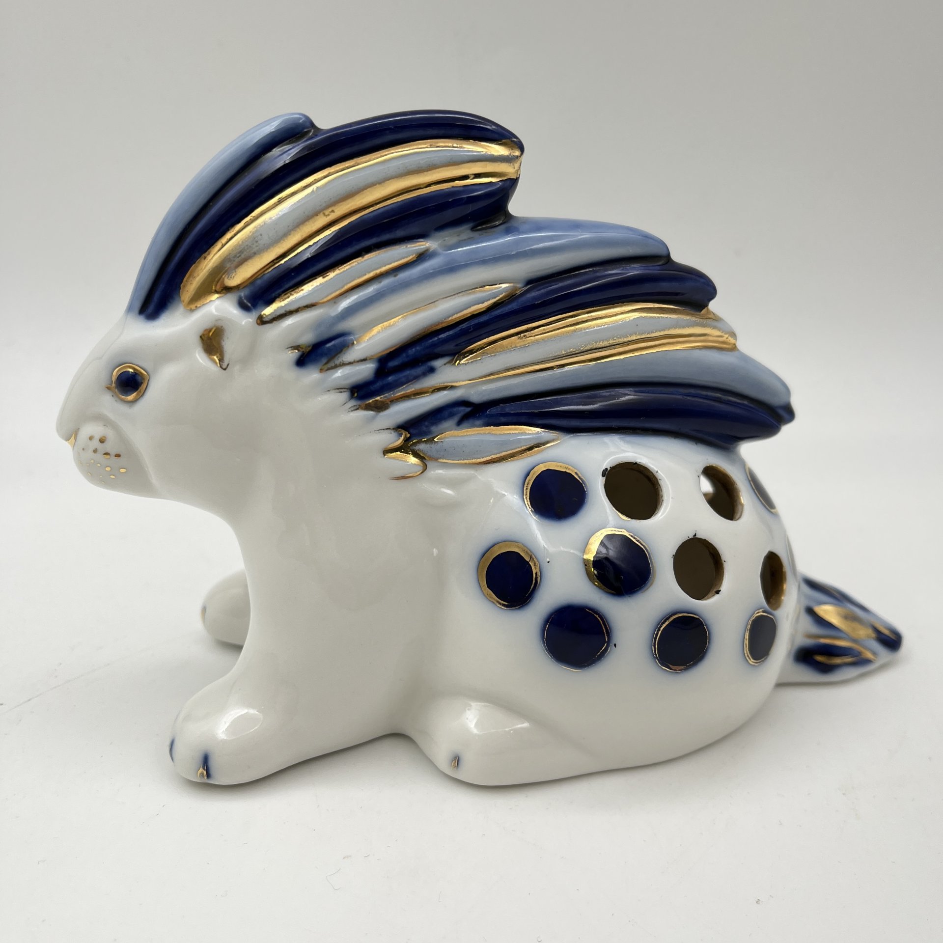 Карандашница "Дикобраз", скульптор Д.В. Горлов