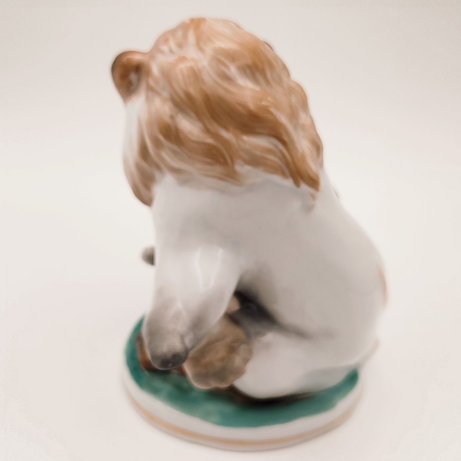 Статуэтка "Заяц во хмелю", скульптор Б.Я. Воробьев, фарфор, роспись, золочение, Ленинградский фарфоровый завод (ЛФЗ), СССР, 1950-1960 гг.