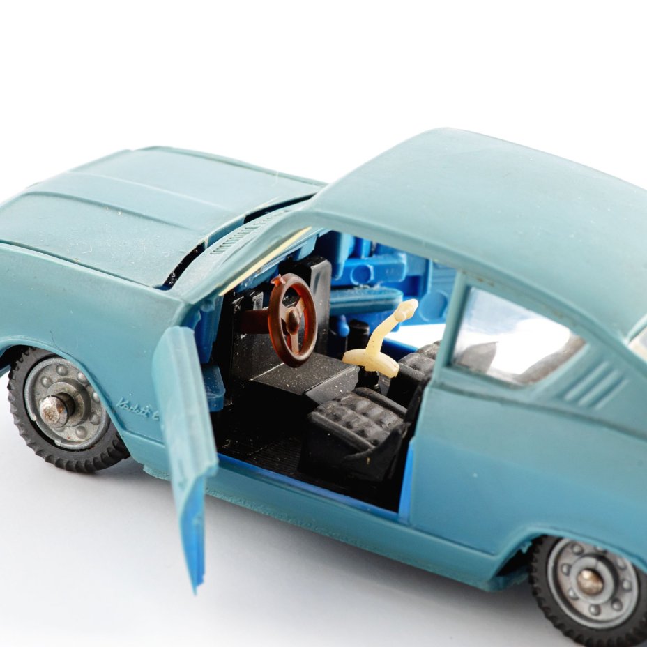 Игрушка автомобиль "Опель Кадет",  в родной коробке (масштаб - 1:43), Московский завод игрушек «Кругозор»
