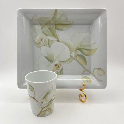 Набор сервировочный (блюдо, салфетница) с экзотическим цветочным декором, Yves Delorme&Philippe Deshoulieres, фарфор, деколь, Limoges, Франция, 1990-2010 гг.