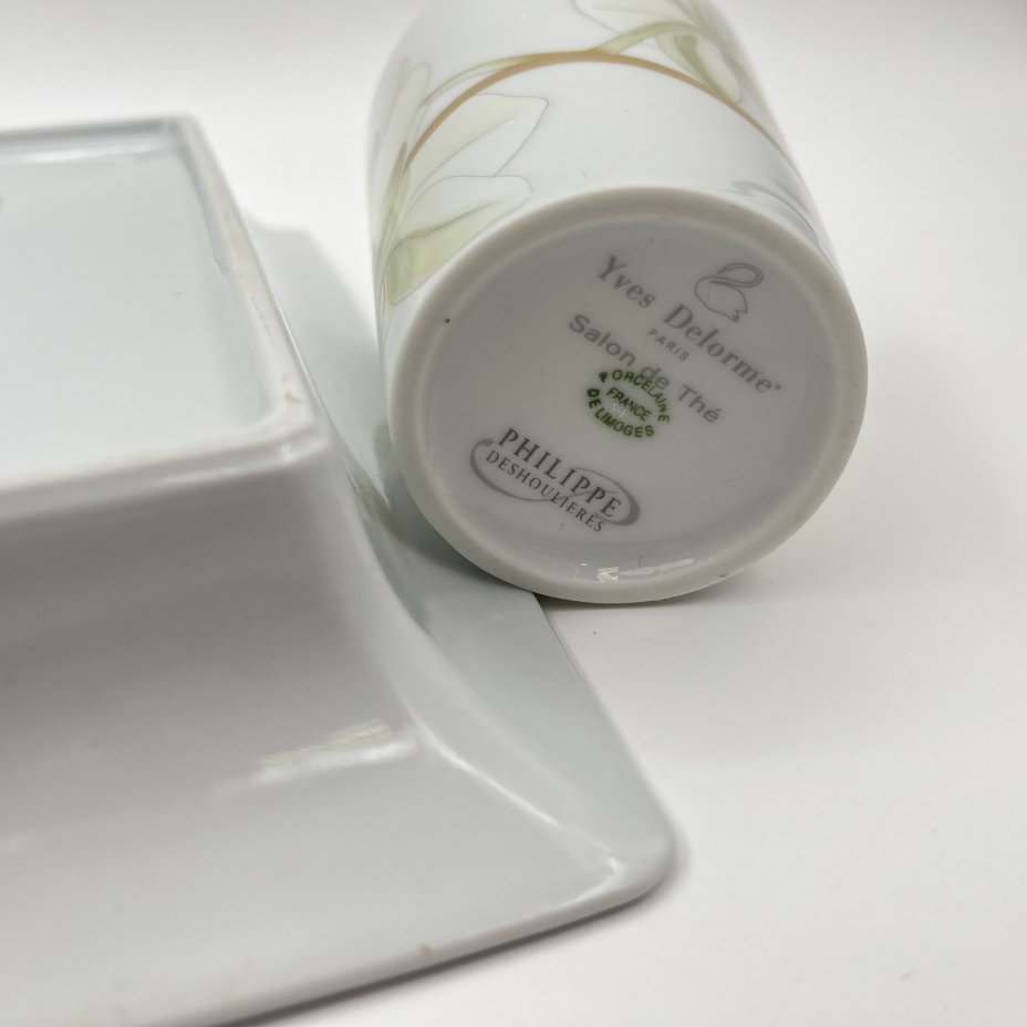 Набор сервировочный (блюдо, салфетница) с экзотическим цветочным декором, Yves Delorme&Philippe Deshoulieres, фарфор, деколь, Limoges, Франция, 1990-2010 гг.