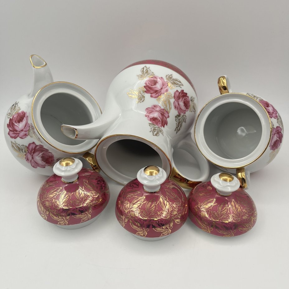 Сервиз чайный с цветочным декором на 5 персон (24 предмета), фарфор, крытье, люстр, деколь, золочение, Spezial Eisenberg Porzellan (SEP), ГДР, 1973-1976 гг.