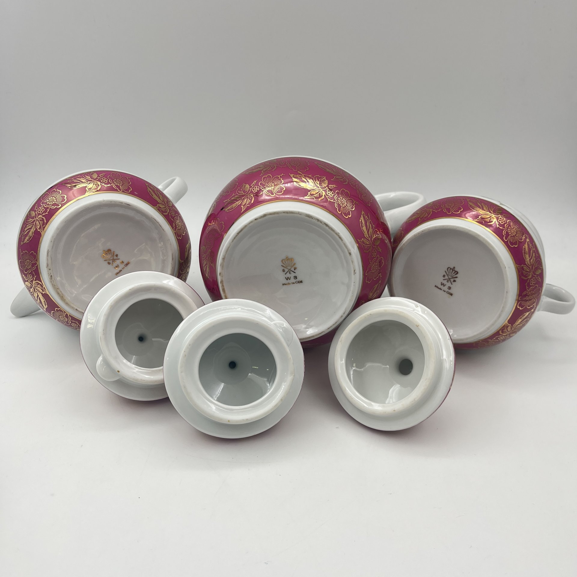 Сервиз чайный с цветочным декором на 5 персон (24 предмета), фарфор, крытье, люстр, деколь, золочение, Spezial Eisenberg Porzellan (SEP), ГДР, 1973-1976 гг.