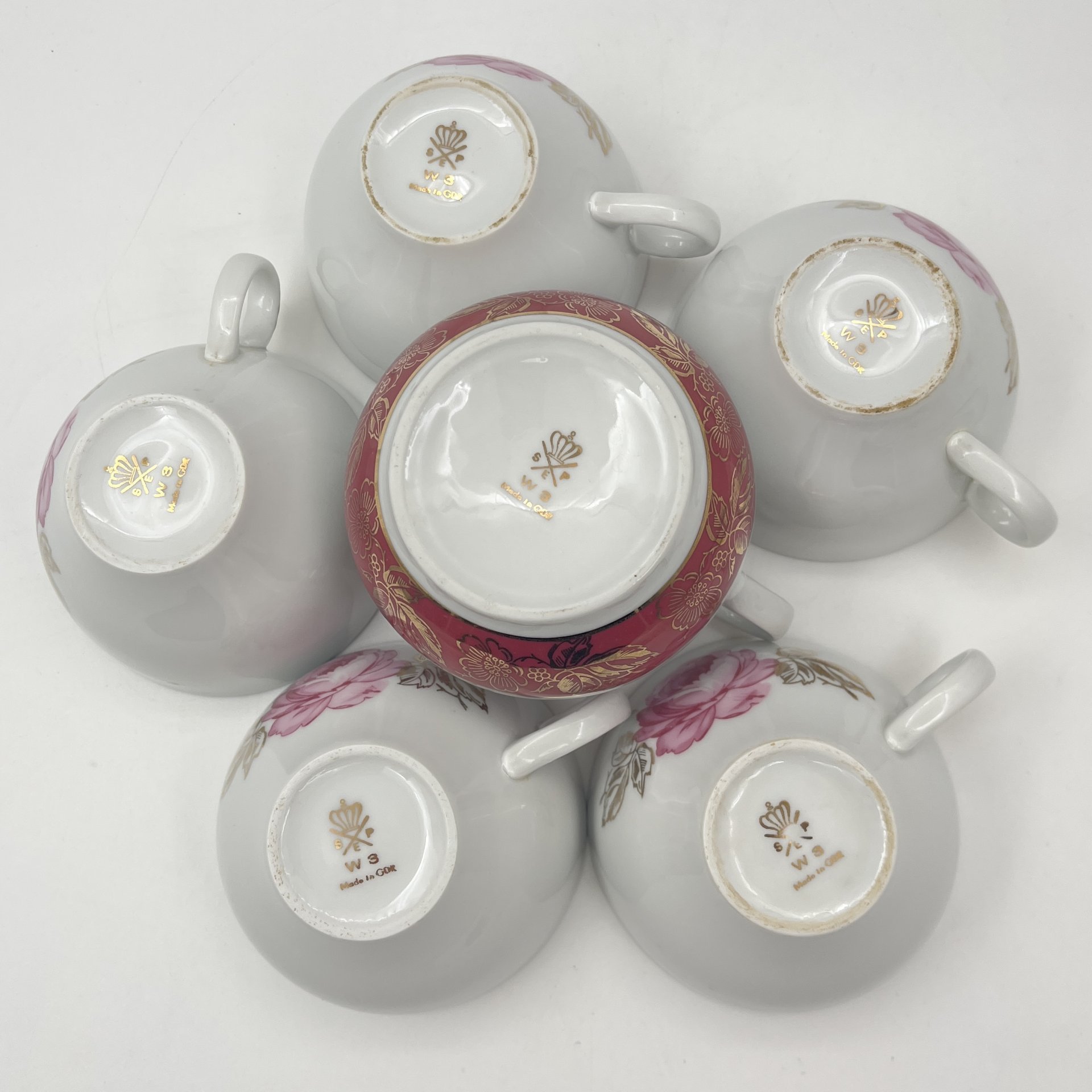 Сервиз чайный с цветочным декором на 5 персон (24 предмета), фарфор, крытье, люстр, деколь, золочение, Spezial Eisenberg Porzellan (SEP), ГДР, 1973-1976 гг.