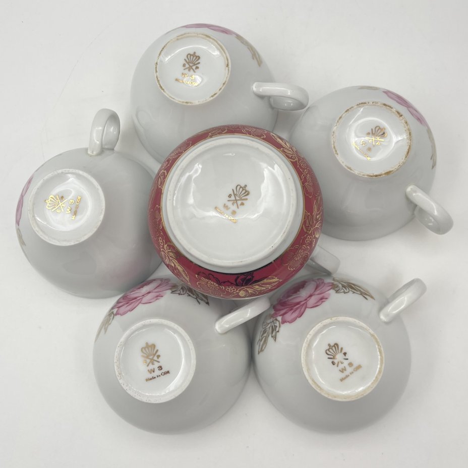 Сервиз чайный с цветочным декором на 5 персон (24 предмета), фарфор, крытье, люстр, деколь, золочение, Spezial Eisenberg Porzellan (SEP), ГДР, 1973-1976 гг.