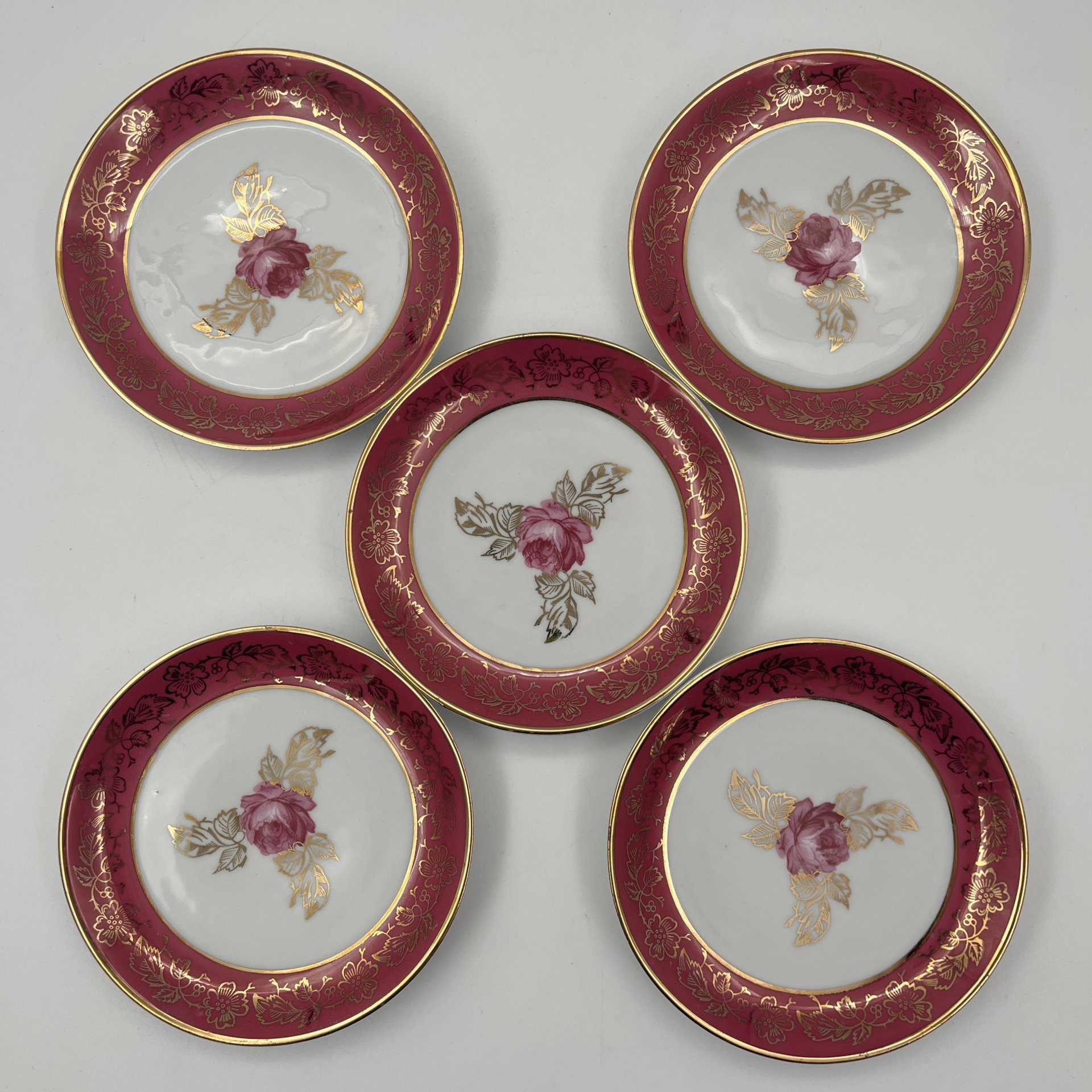 Сервиз чайный с цветочным декором на 5 персон (24 предмета), фарфор, крытье, люстр, деколь, золочение, Spezial Eisenberg Porzellan (SEP), ГДР, 1973-1976 гг.