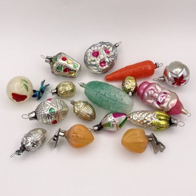 Набор из 16 ёлочных игрушек различных форм и расцветок, стекло, краска, металл, СССР, 1960-1980 гг.