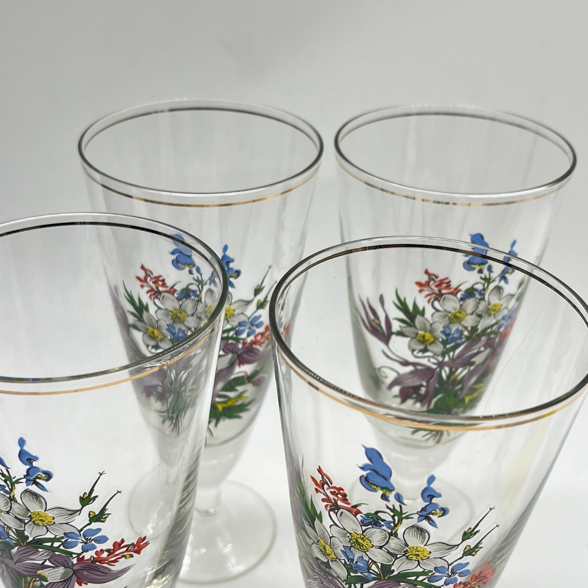 Набор из 4 бокалов с цветочным декором