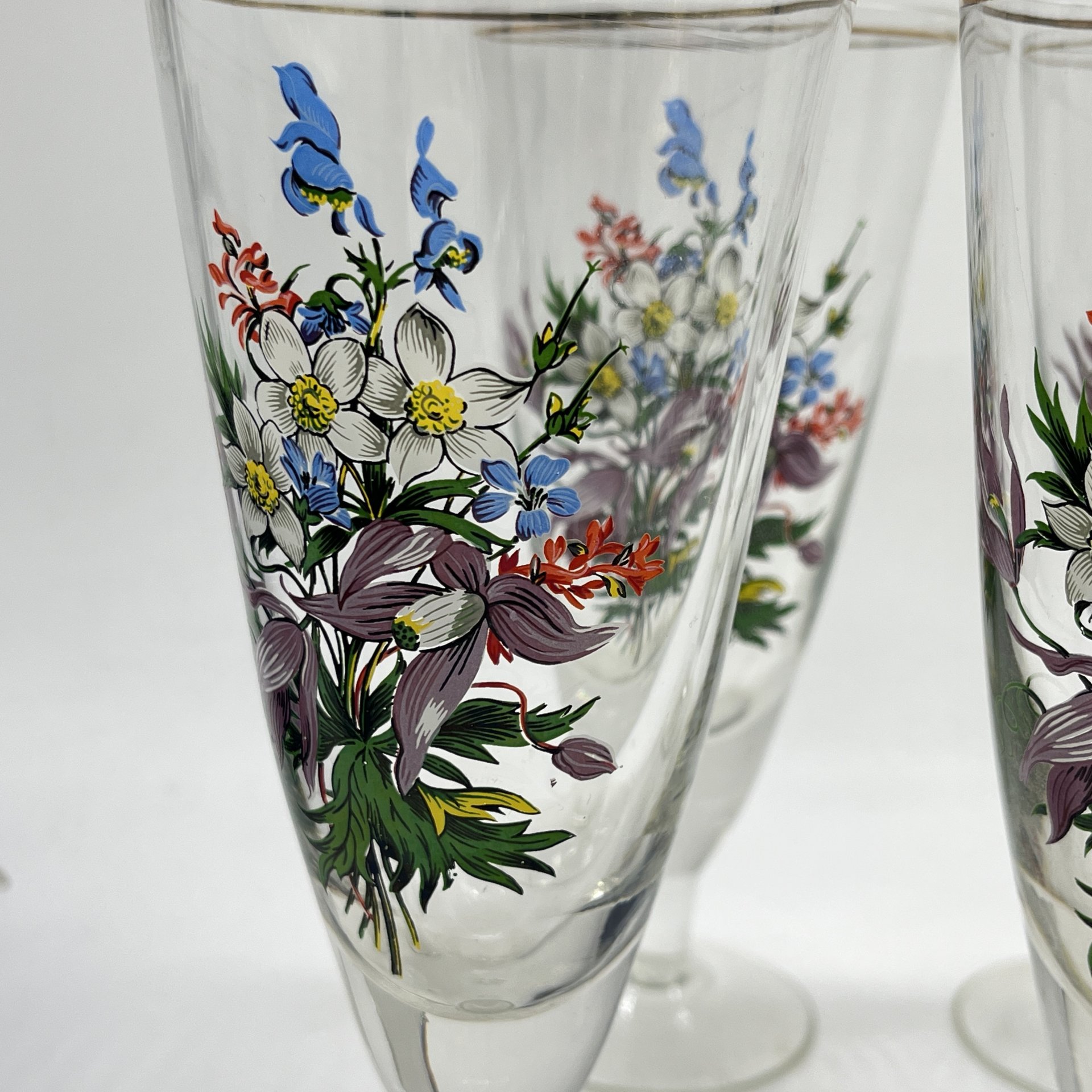 Набор из 4 бокалов с цветочным декором
