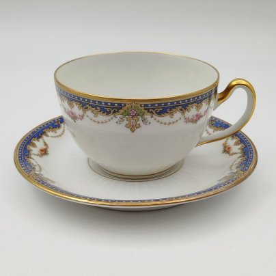 Пара чайная с орнаментальным декором, A. Lanternier & Cie,  Limoges, фарфор, деколь, золочение, Франция, 1918-1929 гг.