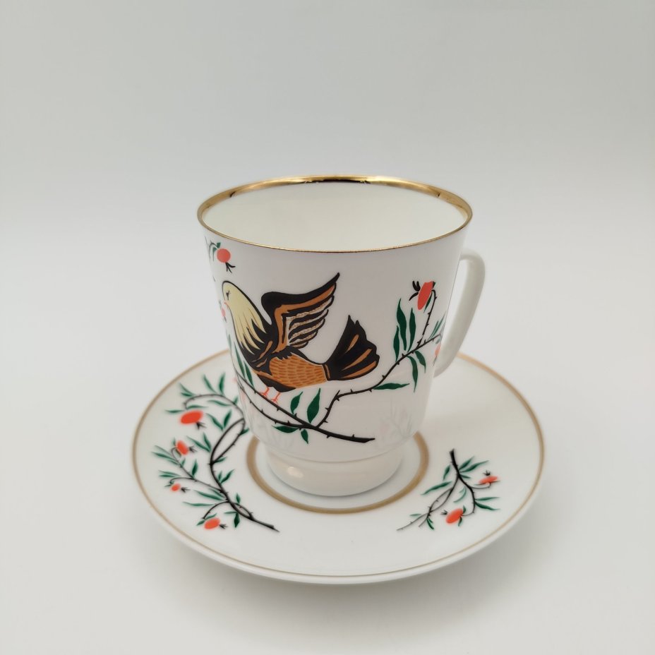 Пара кофейная "Птички", автор рисунка А.В. Щекатихина-Потоцкая, фарфор, деколь, золочение, Ленинградский фарфоровый завод (ЛФЗ), СССР, 1970-1986 гг.
