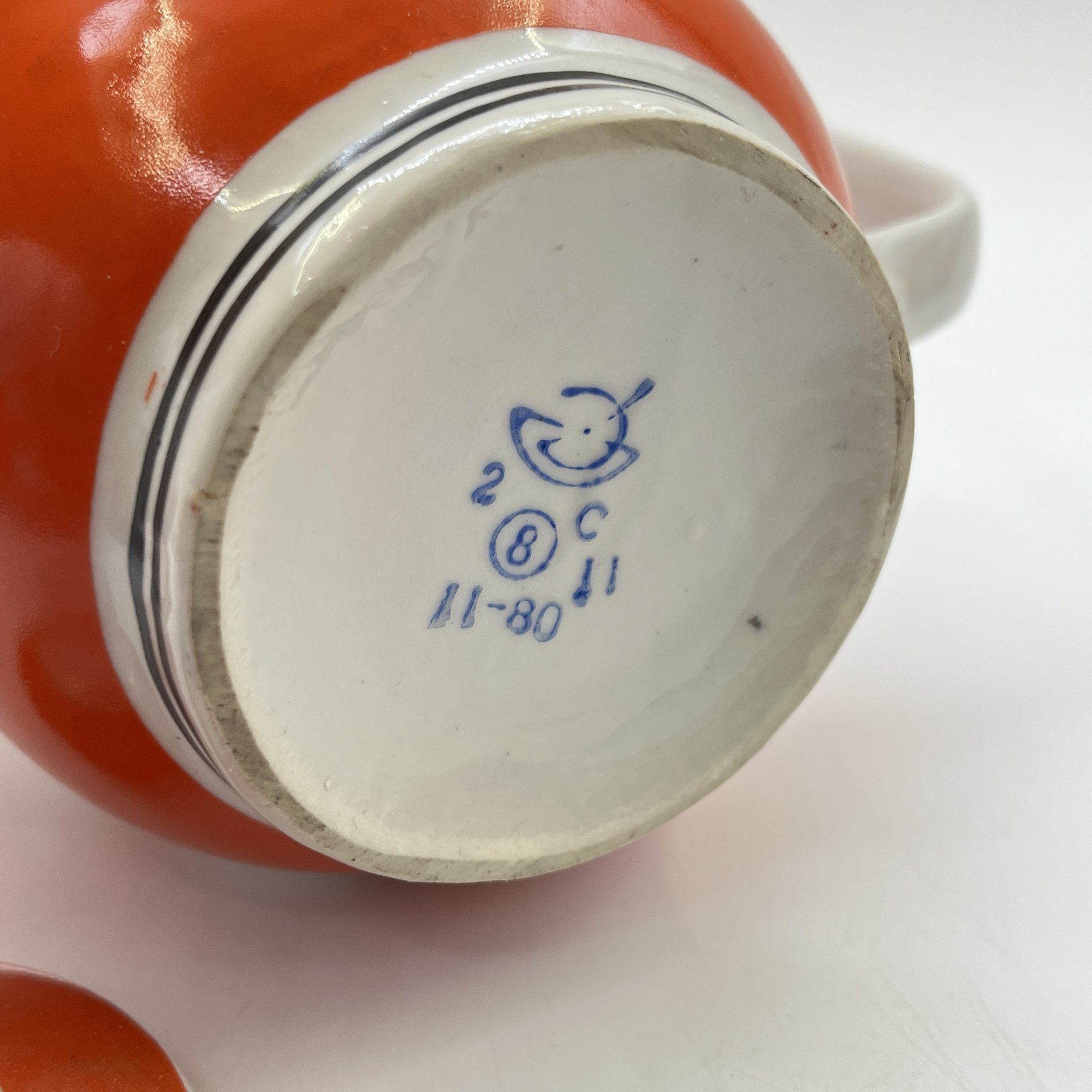 Чайник заварочный с декором в горох, фарфор, крытье, золочение, Довбышский фарфоровый завод (Довбыш), СССР, 1970 г.