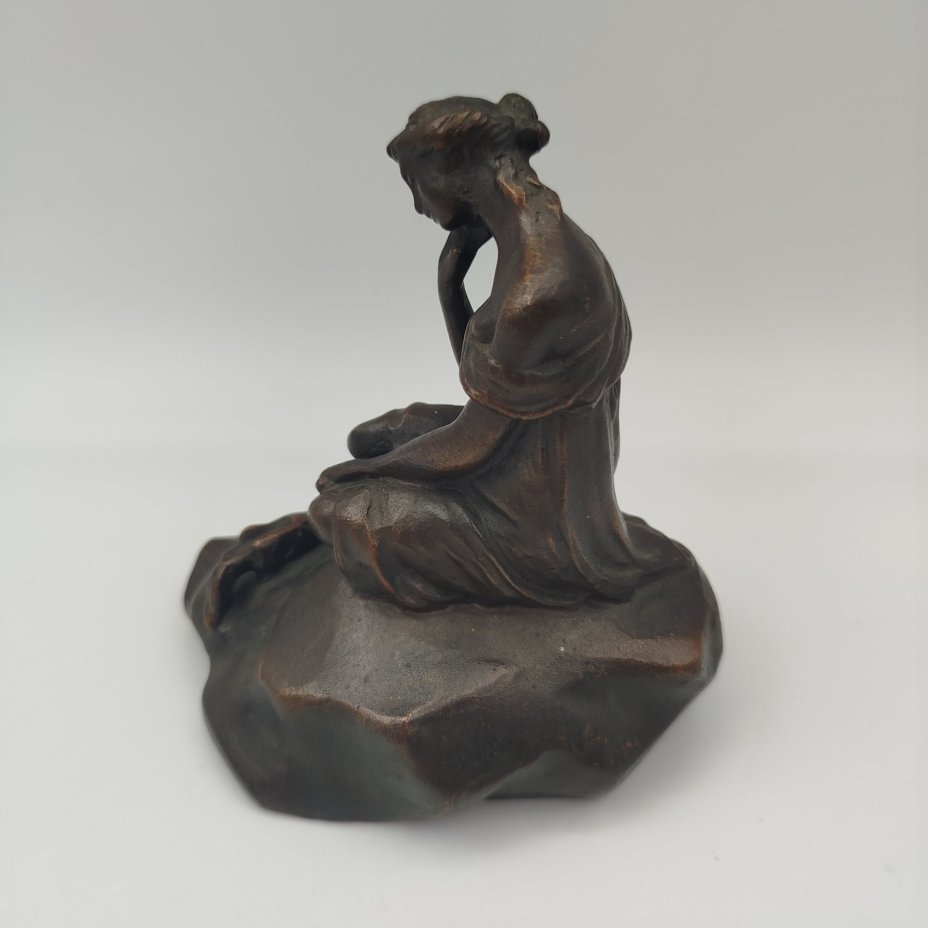 Статуэтка "Девушка с кувшином" ("Царскосельская статуя"), по модели скульптора П.П. Соколова