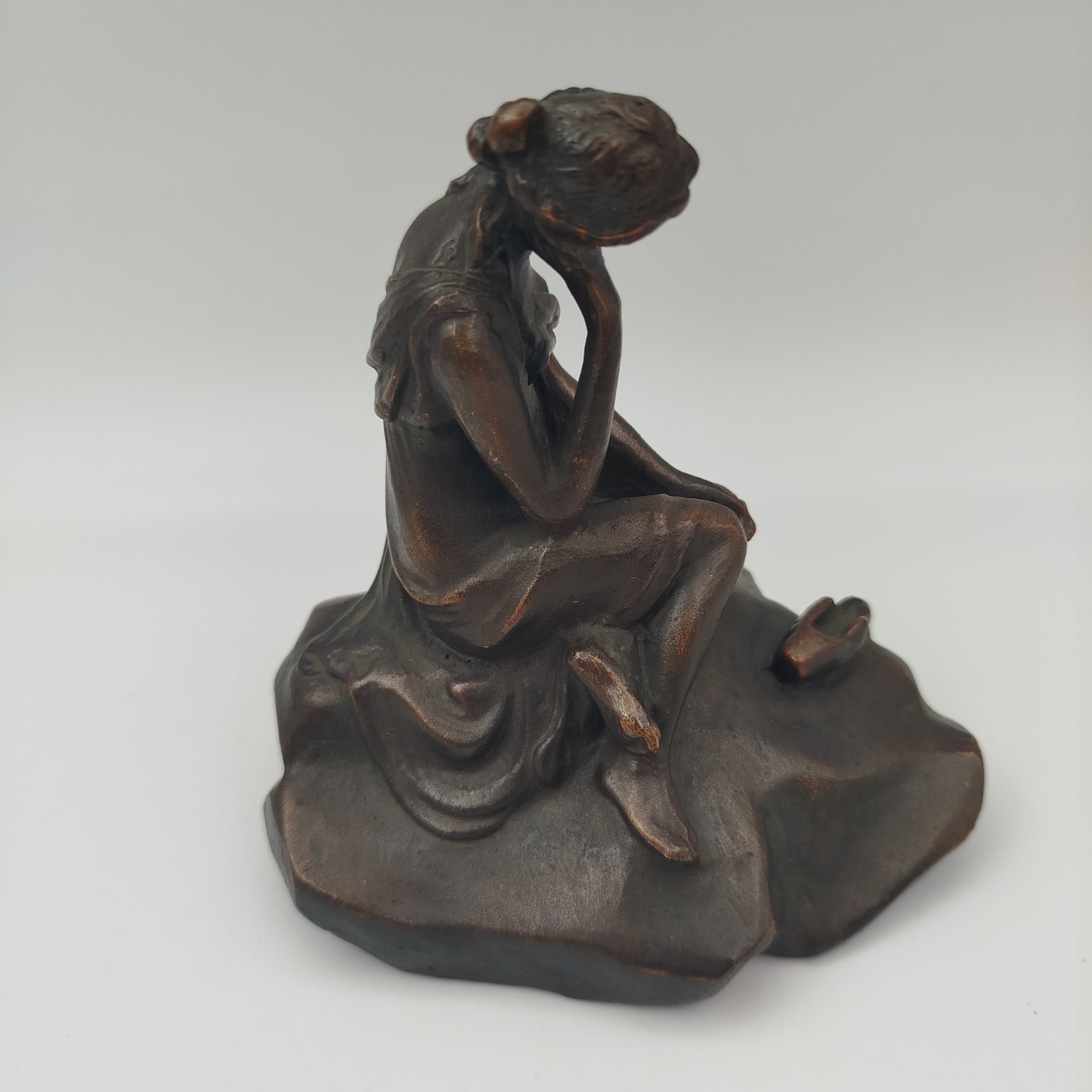 Статуэтка "Девушка с кувшином" ("Царскосельская статуя"), по модели скульптора П.П. Соколова