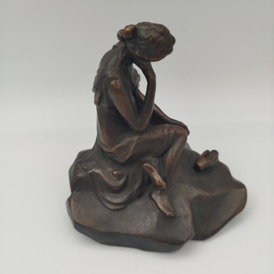 Статуэтка "Девушка с кувшином" ("Царскосельская статуя"), по модели скульптора П.П. Соколова