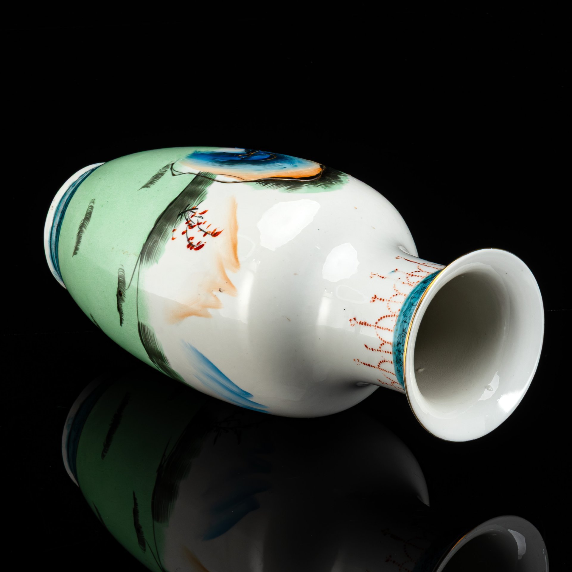 [Символы благополучия и долголетия] Ваза "Подношения императору"