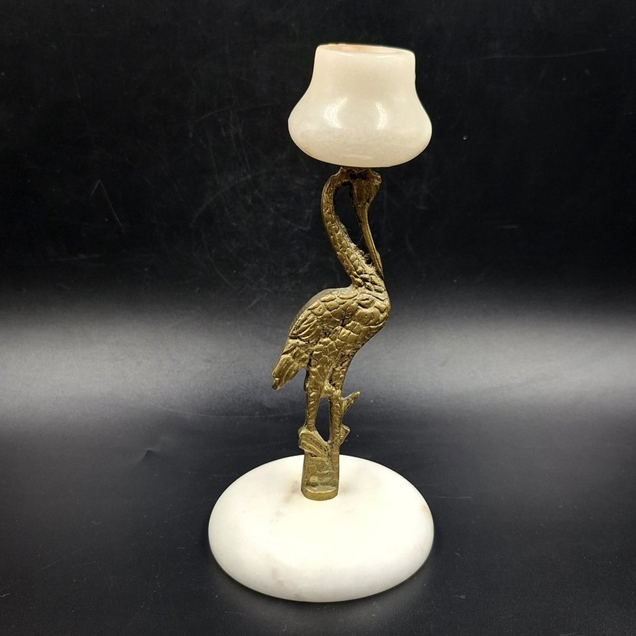 Подсвечник на одну свечу с основанием в виде аиста