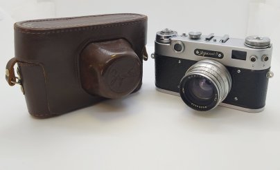 Фотоаппарат "Зоркий-5" с объективом "Юпитер-8" в оригинальном кофре, Красногорский механический завод (КМЗ)